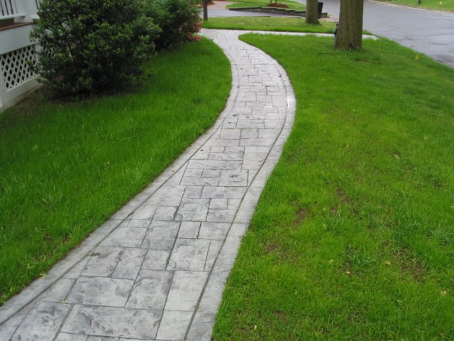 walkway3.jpg