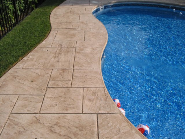yorkstone_pool_patio.jpg